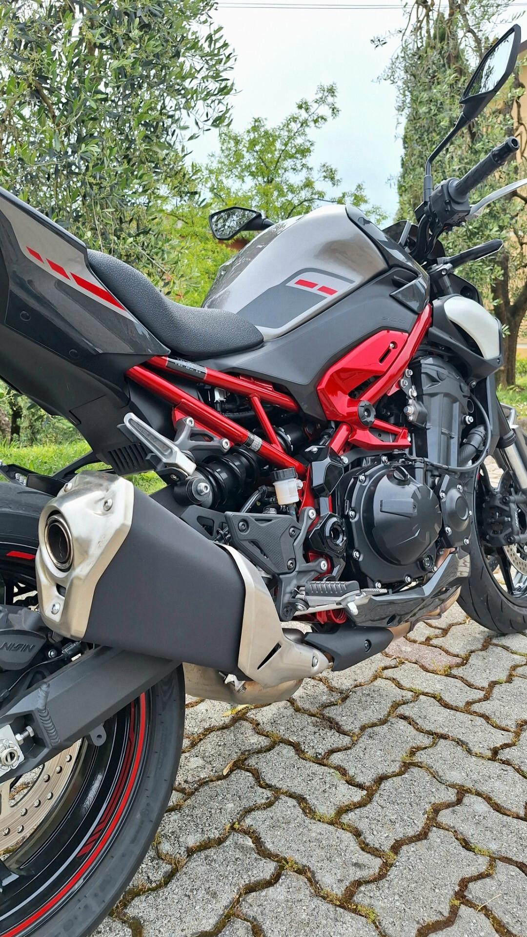 Kawasaki Z 900 - PARI AL NUOVO