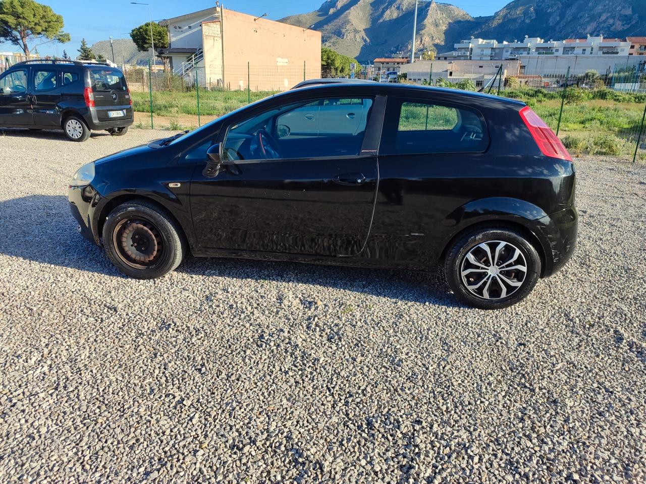Fiat Punto 1.4 benzina GPL