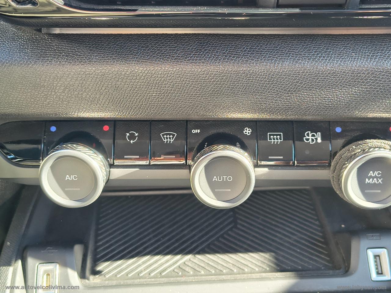 CITROEN C4 X Hybrid 136 e-DCS6 Max