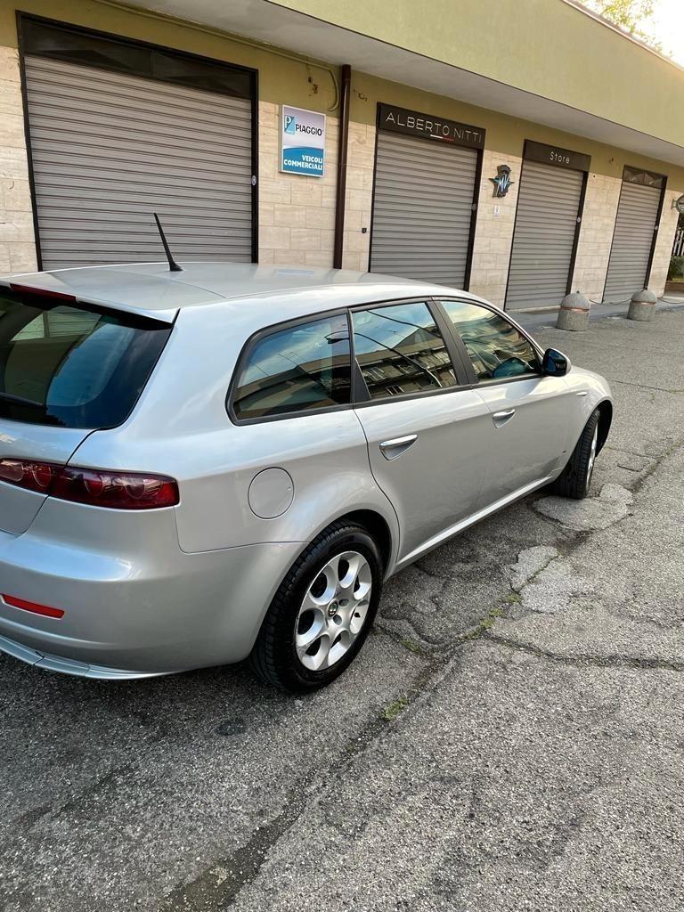 Alfa Romeo 159 1.9 JTDm Sportwagon 150 cv