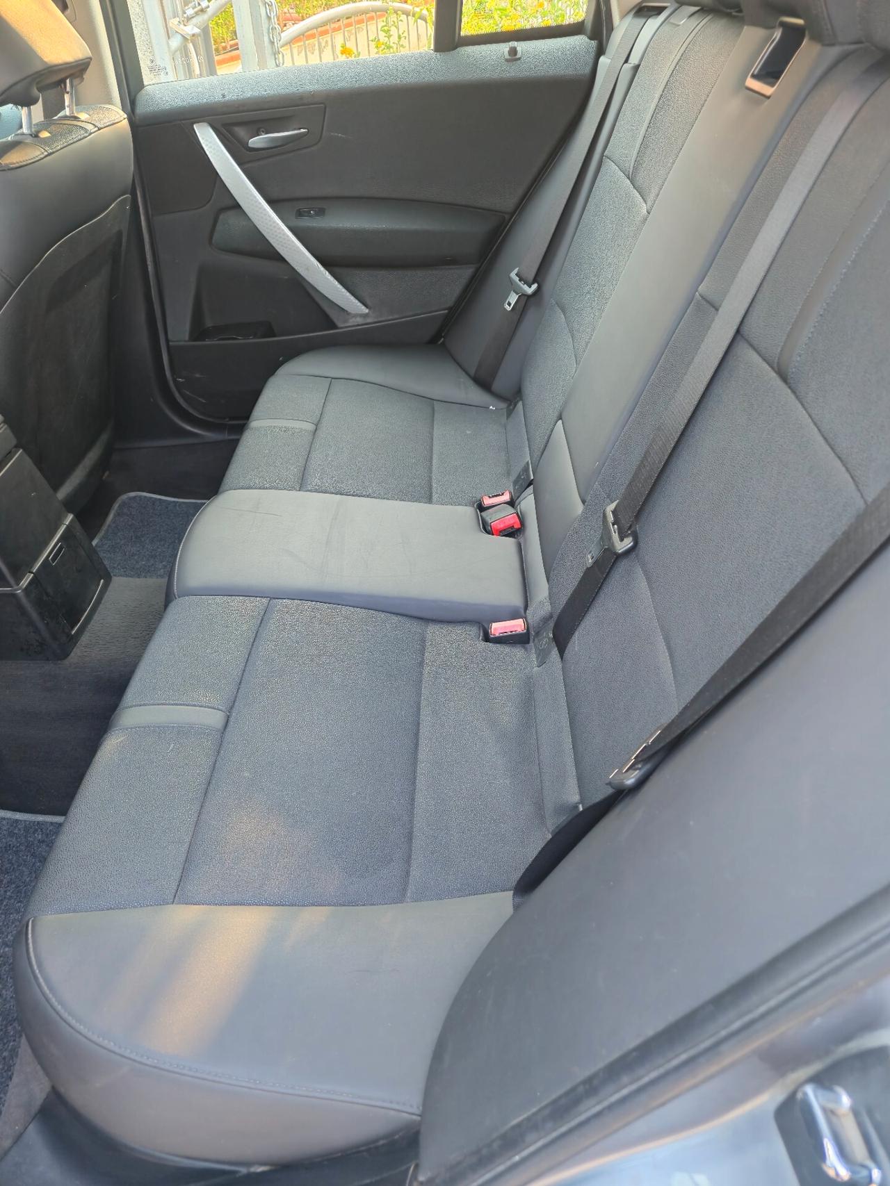 Bmw X3 2.0d cat Futura