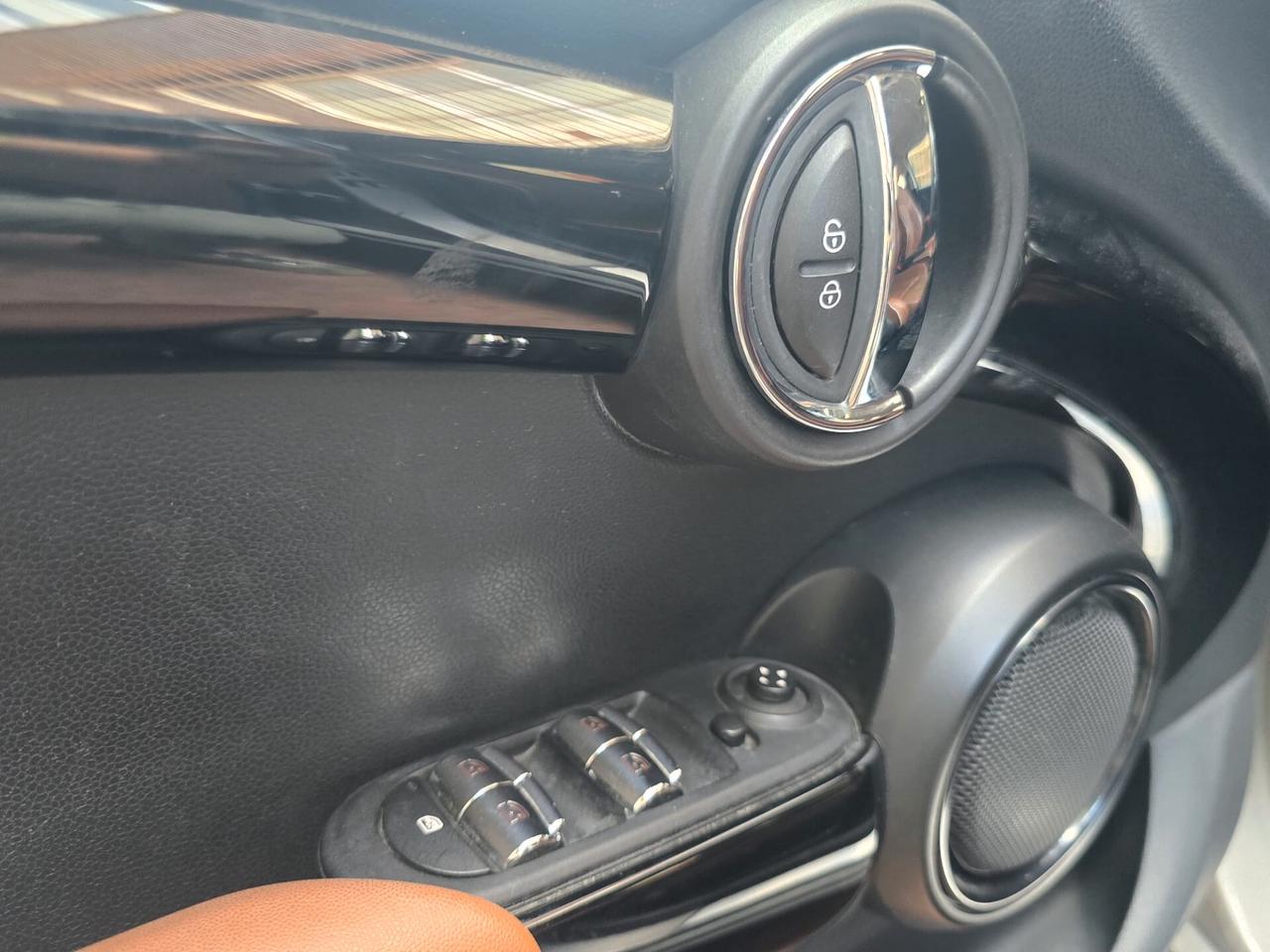 Mini 5p 1.5 One 102cv automatica / pelle totale -OK NEOPATENTATI