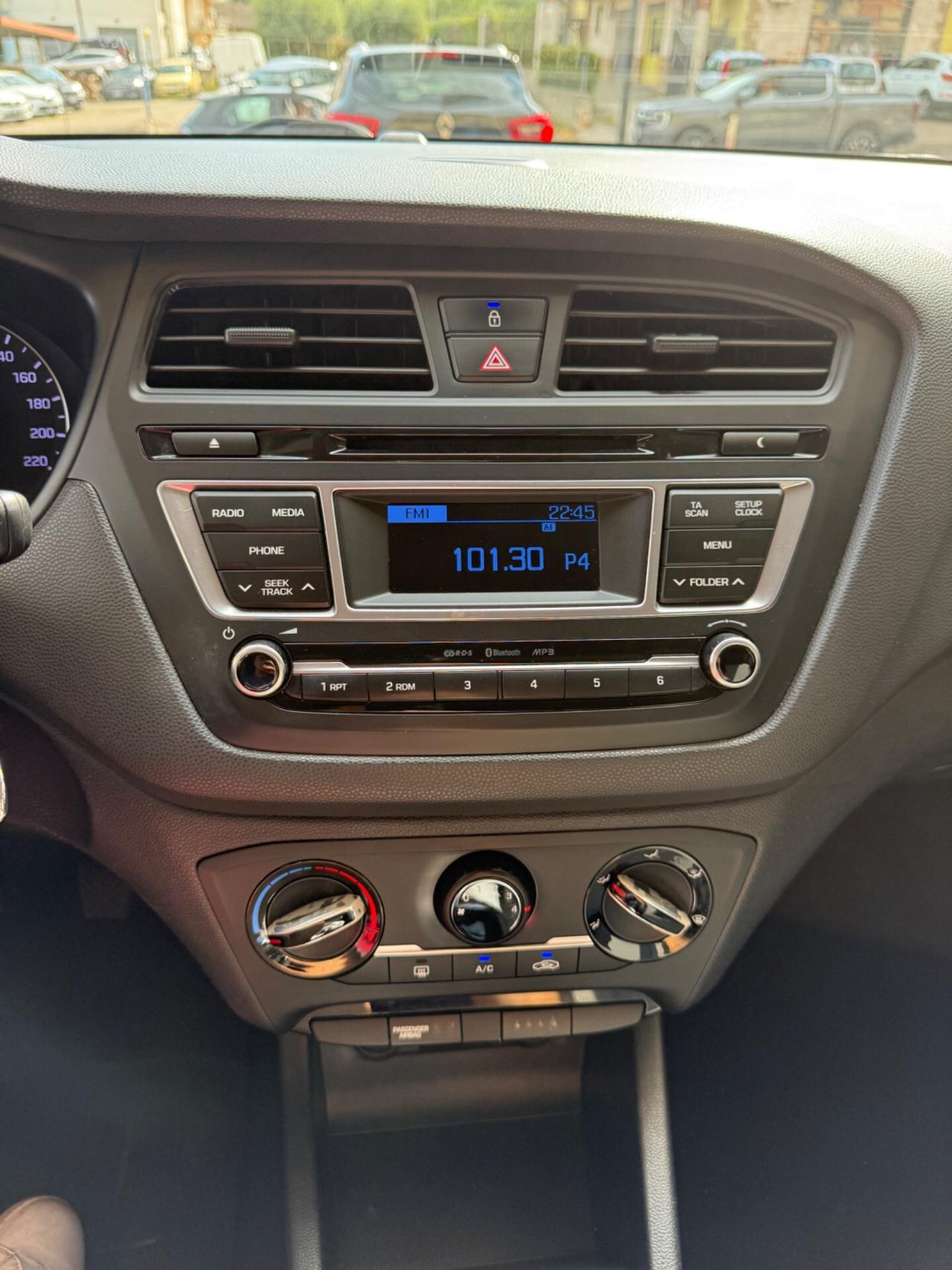 Hyundai i20 1.1 diesel anno 2015