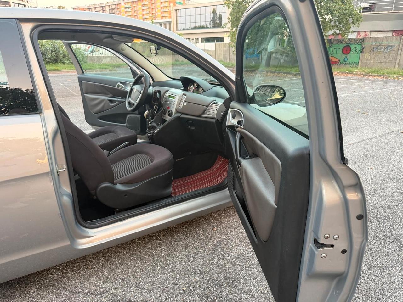 Lancia Ypsilon 1.4 Platino Ecochic GPL