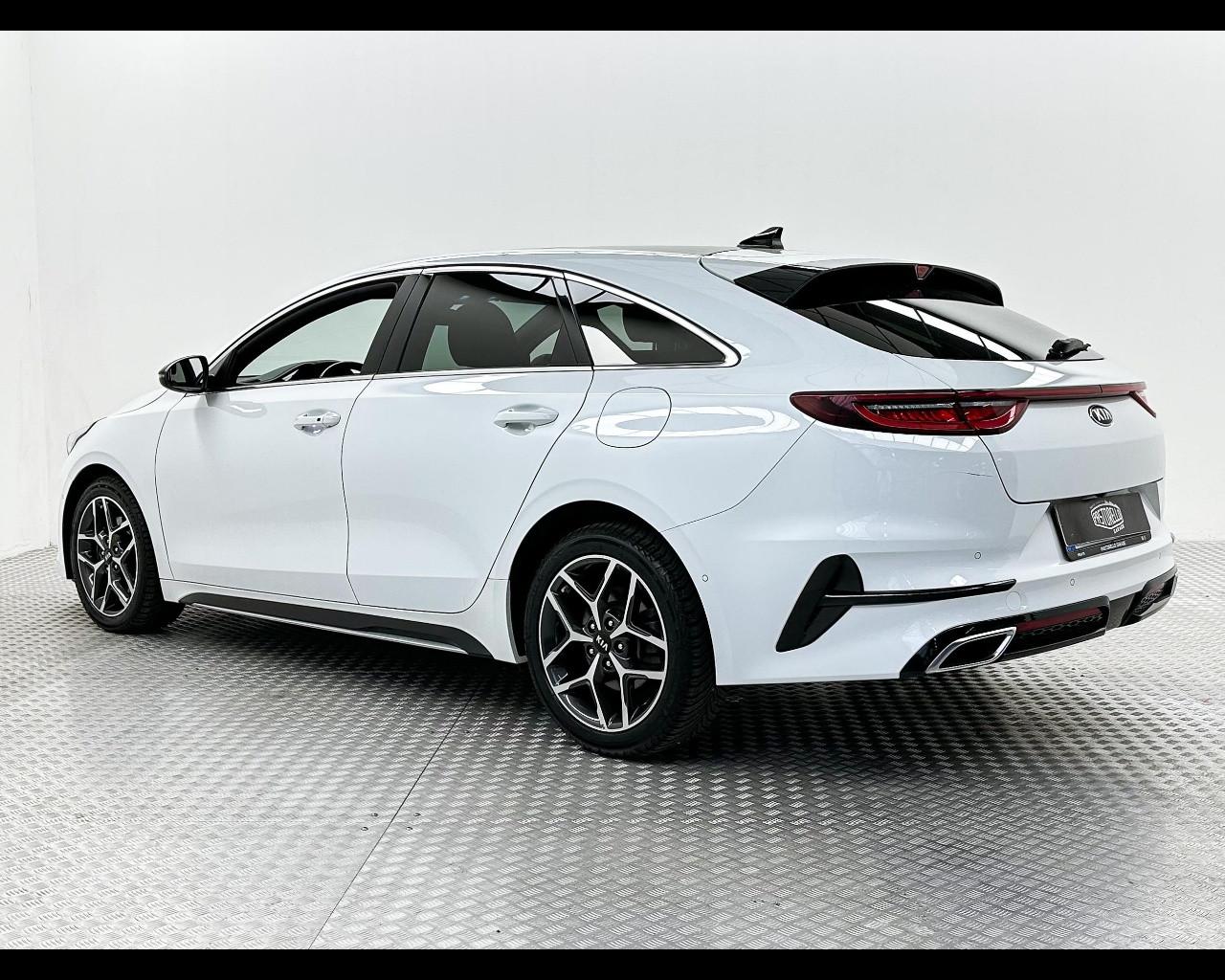 KIA ProCeed 1.5 T-GDI MHEV DCT GT Line Plus