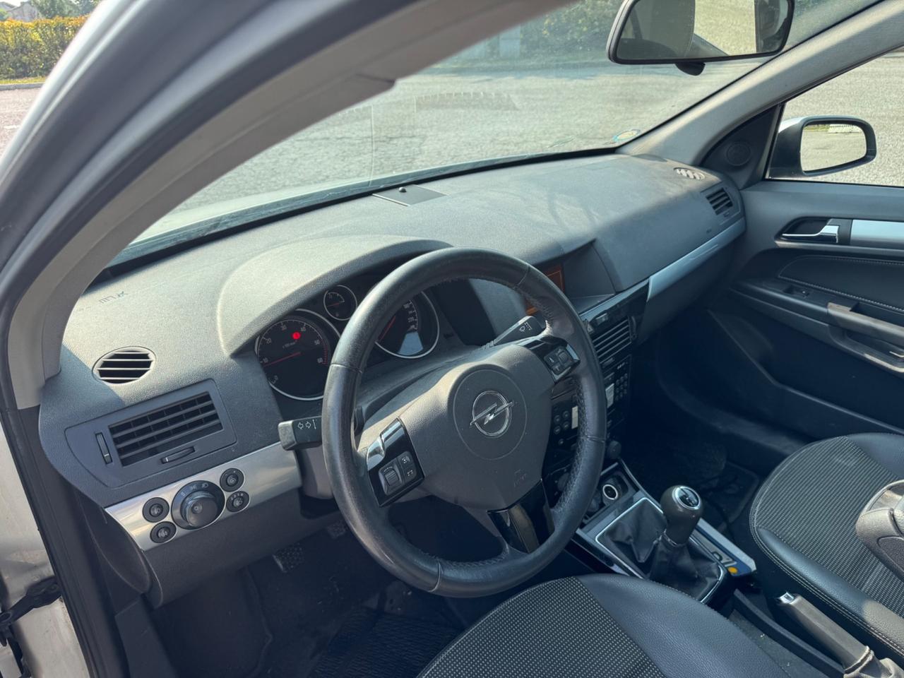 Opel Astra 1.7 CDTI 101CV 5 porte Cosmo