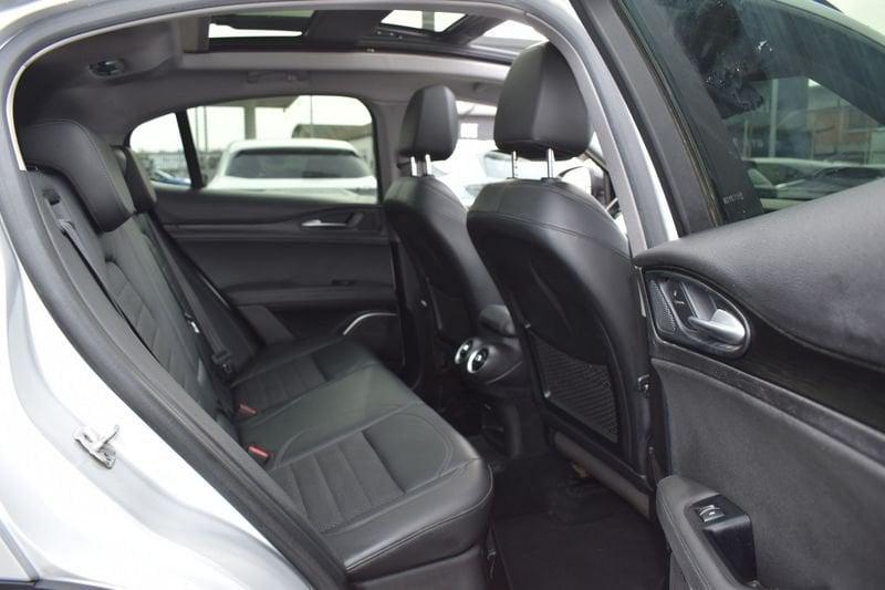 Alfa Romeo Stelvio 2.2 Turbo Diesel 210CV AT8 Q4 B-Tech