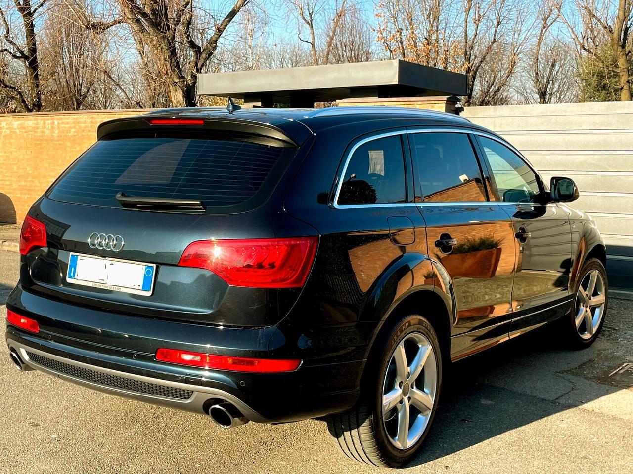 AUDI Q7 3.0D"S-line"RESTYLING-Tetto,3xTv,Led-FULL