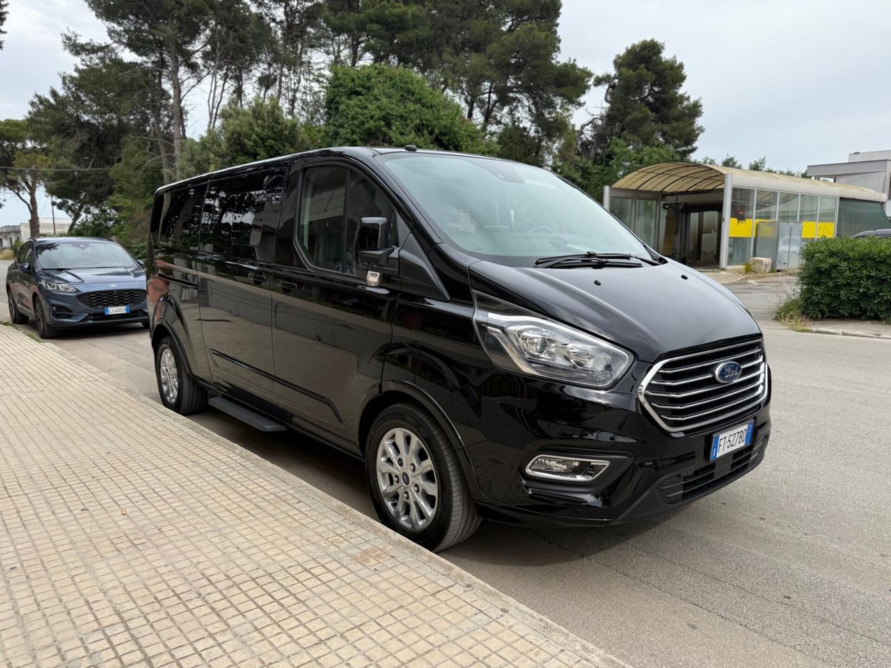 Ford Tourneo Custom 310 2.0 TDCi 170CV PL Titanium