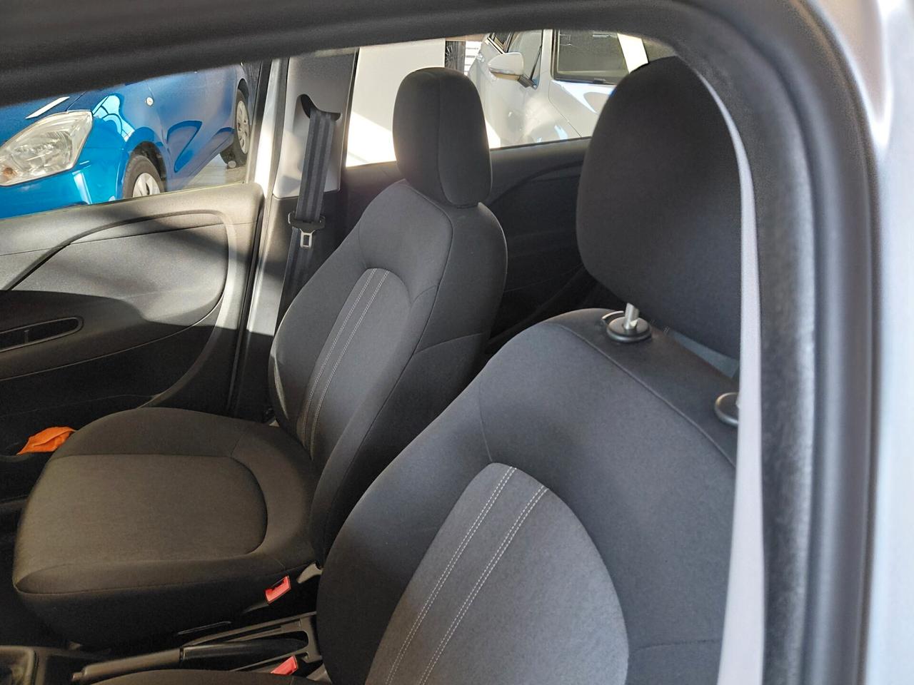 FIAT PUNTO ANNO 2017 DS 1.3 ADATTA NEOPATENTATI KM 114 MILA