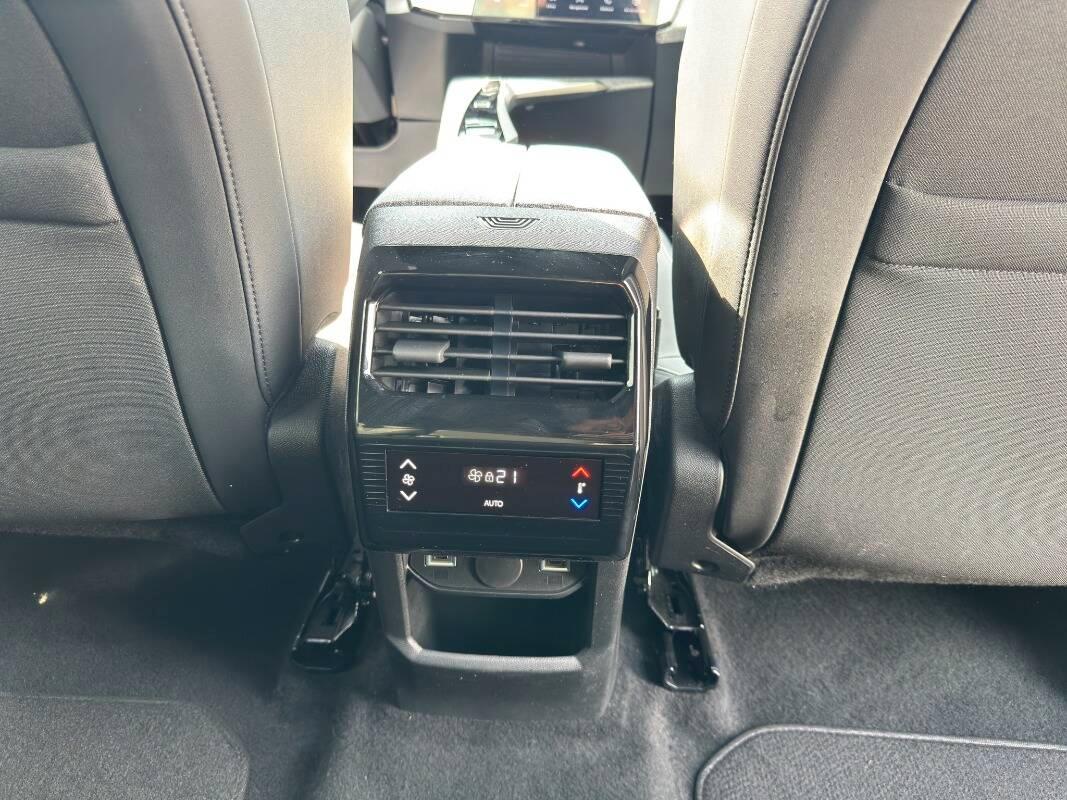 Peugeot 5008 1.2 hybrid Allure 145cv 7 posti Automatica