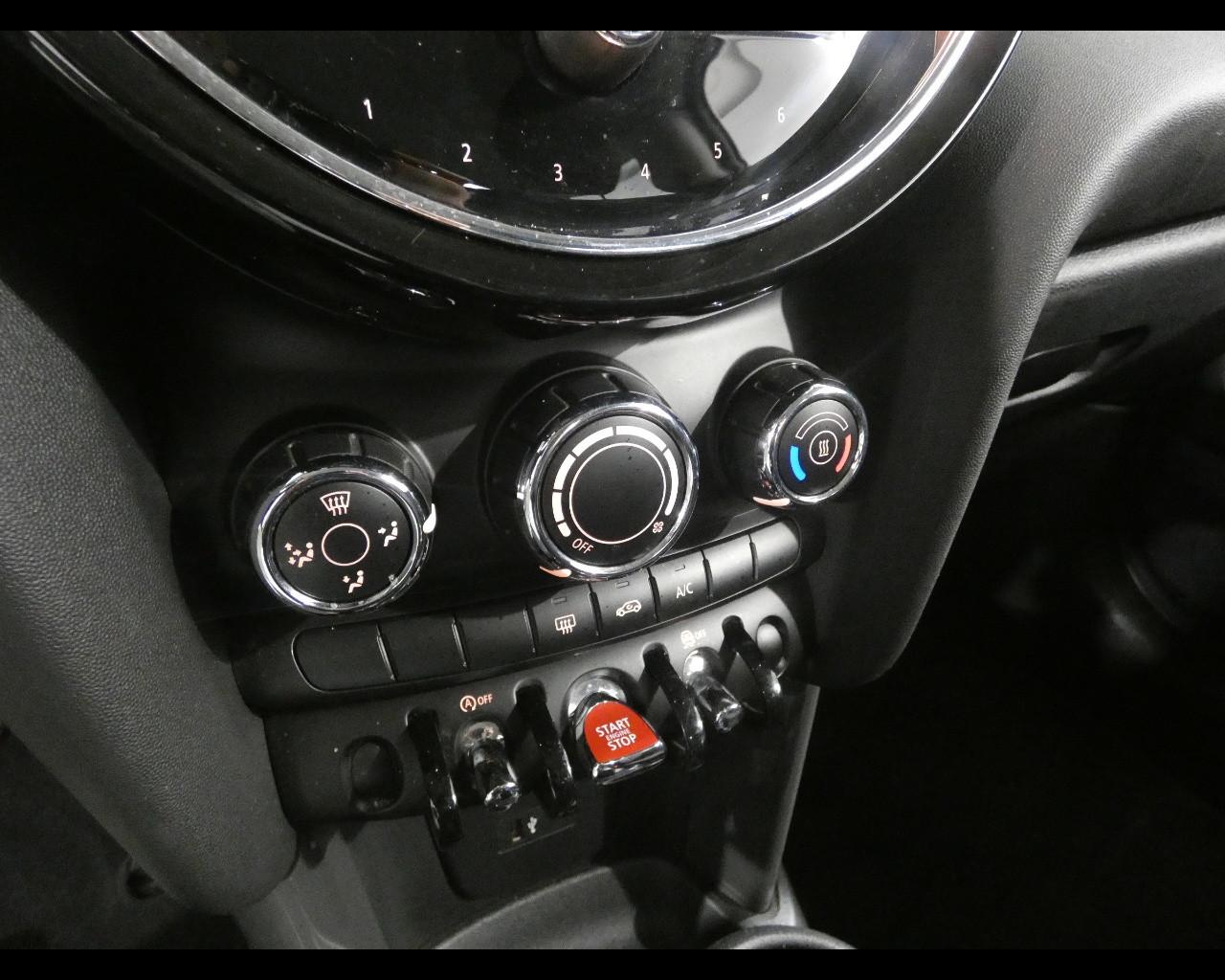 MINI Mini 4ª serie (F56) - Mini 1.5 One Camden Edition