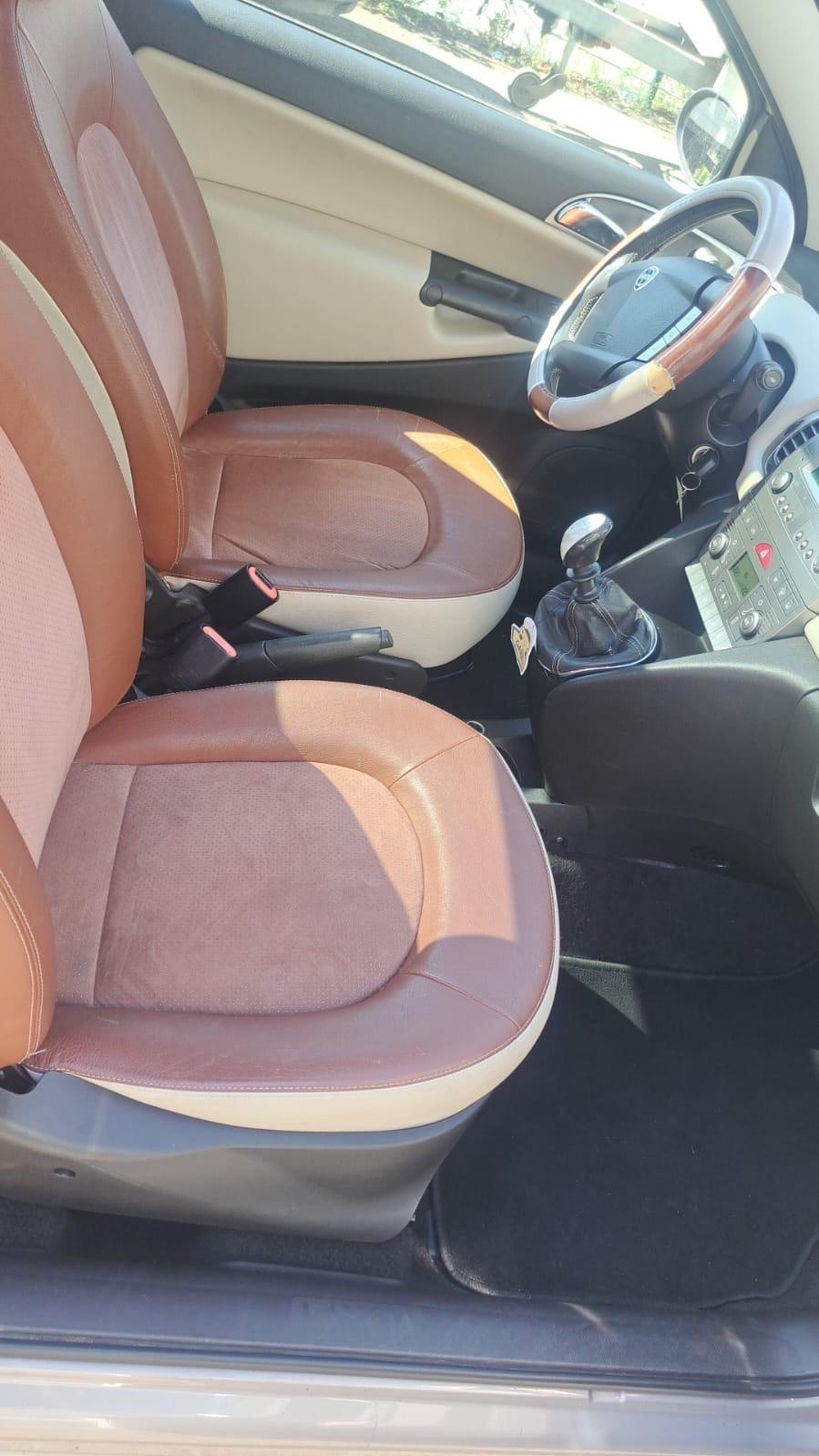 Lancia Ypsilon 1.4 Unyca Ecochic