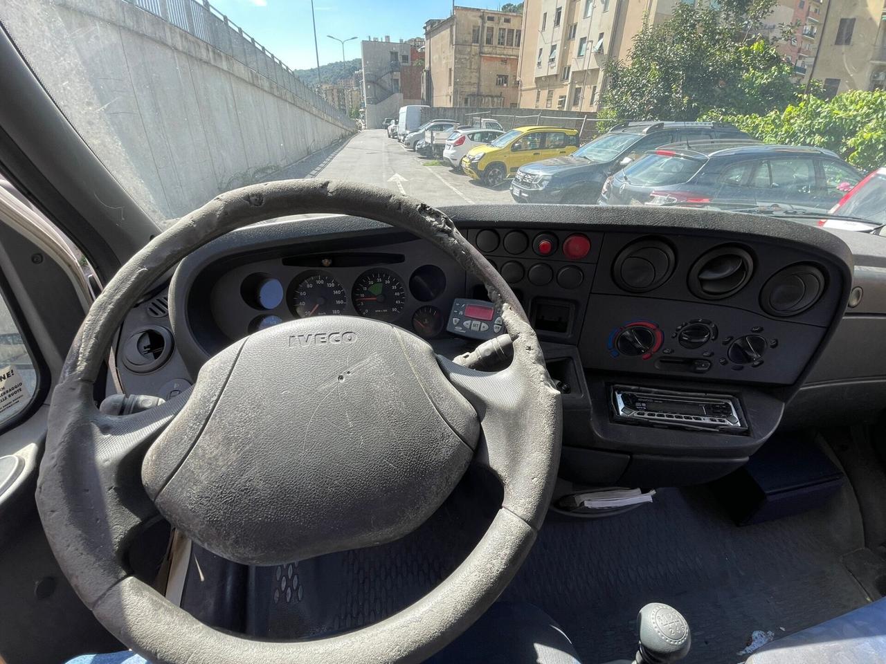 Iveco Daily 29L12P 2.3 Hpi TDI PM Cabinato
