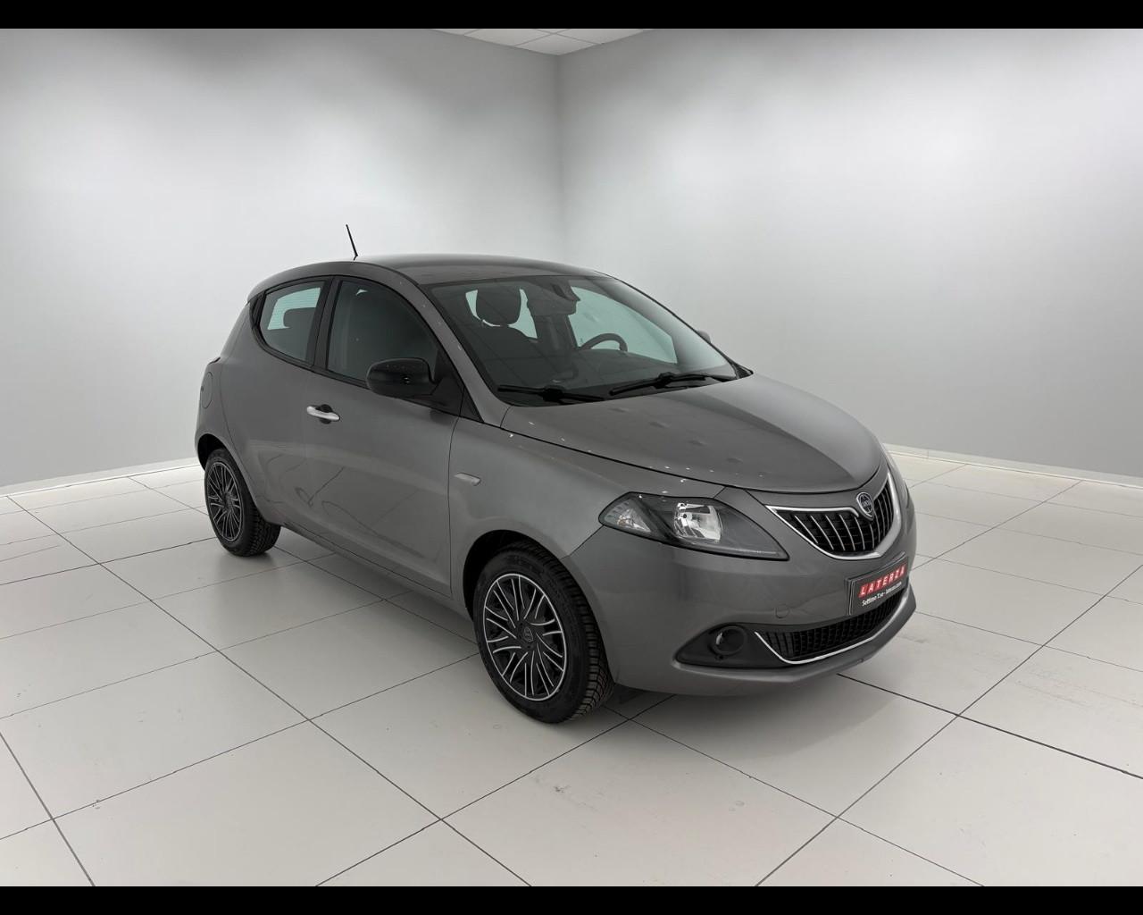LANCIA Ypsilon 1.0 firefly hybrid Gold s&s 70cv 5p.ti