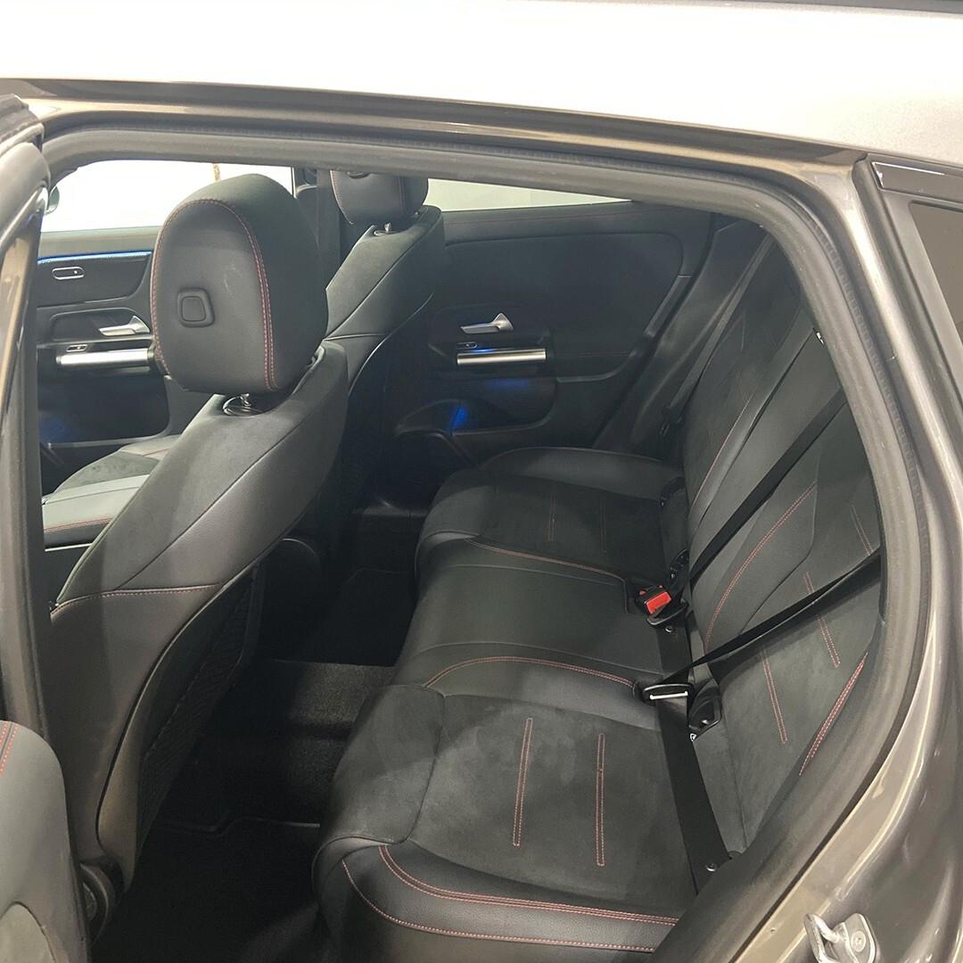 Mercedes-benz GLA 200d AMG Line Premium | tetto apribile|night edition