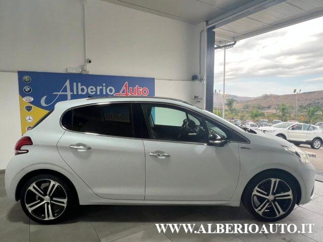 PEUGEOT 208 BlueHDi 100 5 porte GT Line + TETTO PANORAMA