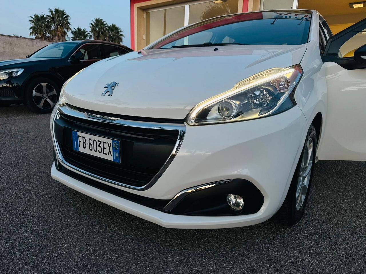Peugeot 208 BlueHDi 75 5 porte Allure