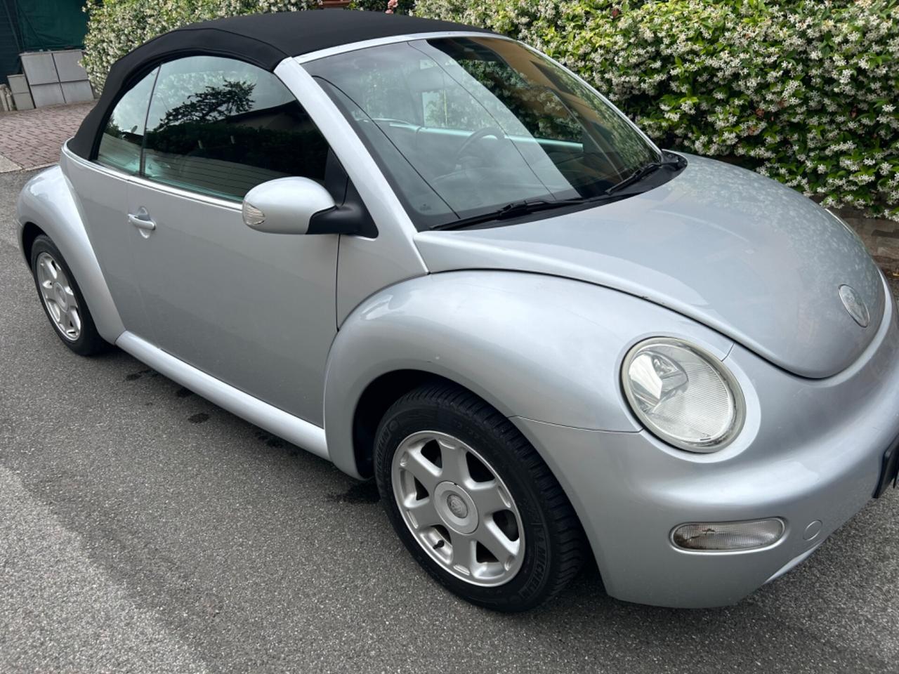 Volkswagen New Beetle 1.9 TDI 101CV Cabrio 1 Proprietaria