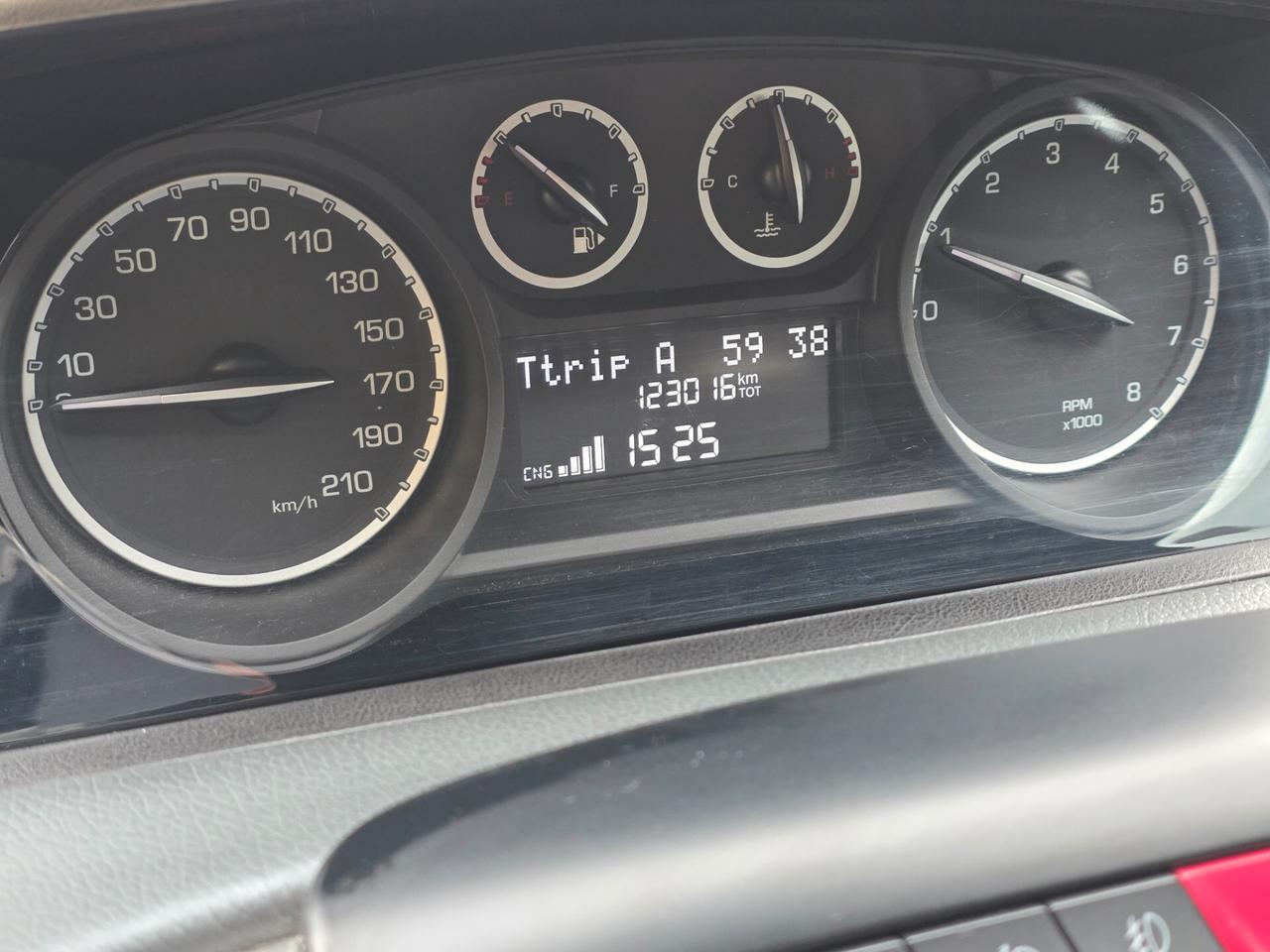 Lancia Ypsilon 0.9 TwinAir 85 CV 5 porte Metano Ecochic Gold