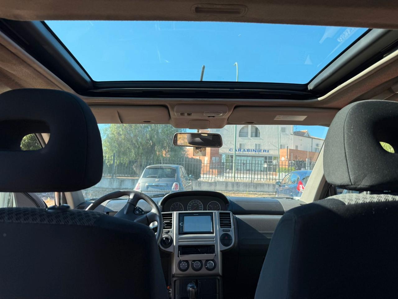 Nissan X-Trail 2.2 dCi Elegance