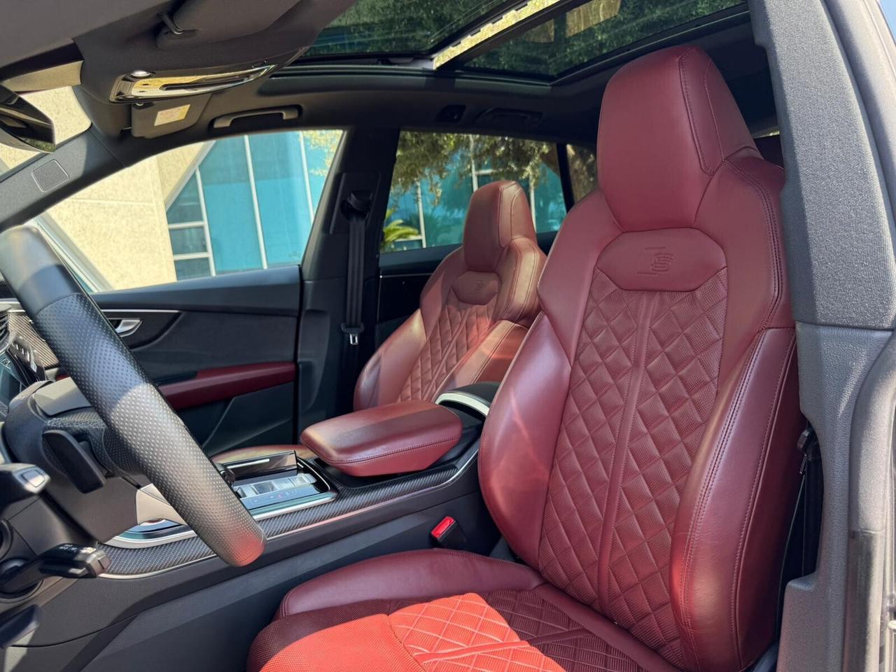 Audi Q8 SQ8 TFSI quattro tiptronic sport attitude possibilità noleggio no scoring