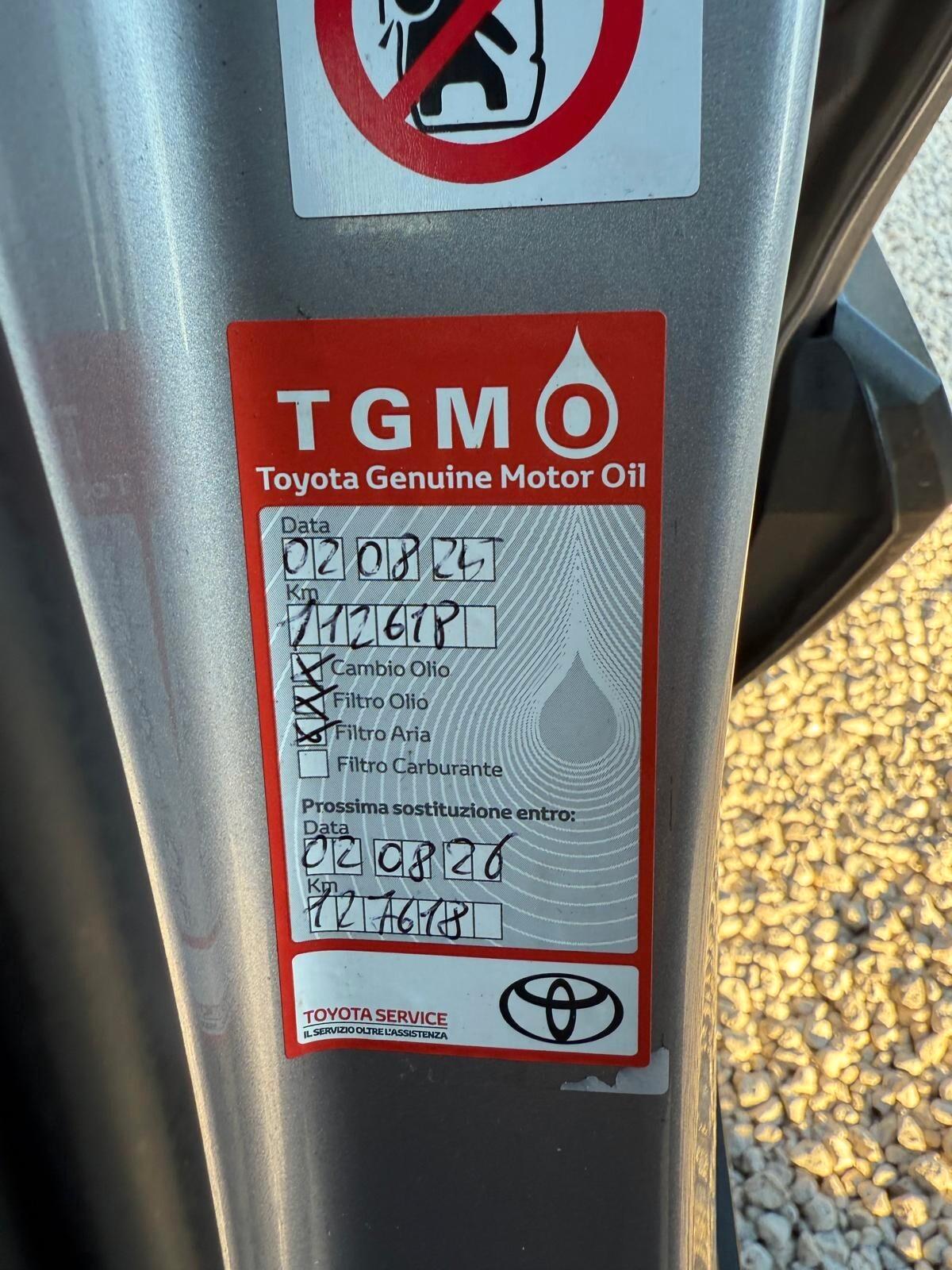 Toyota C-HR 1.8 Hybrid E-CVT Business