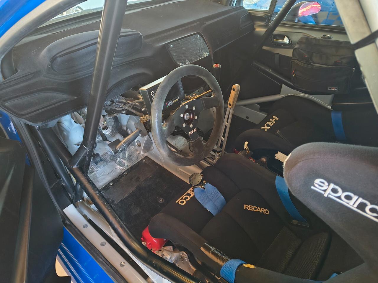 Peugeot 208 r2b