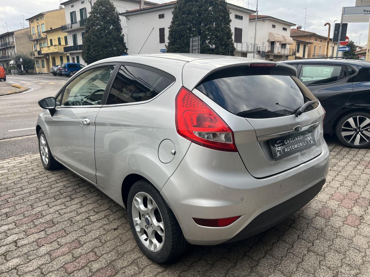 Ford Fiesta 1.4 3p. GPL Titanium