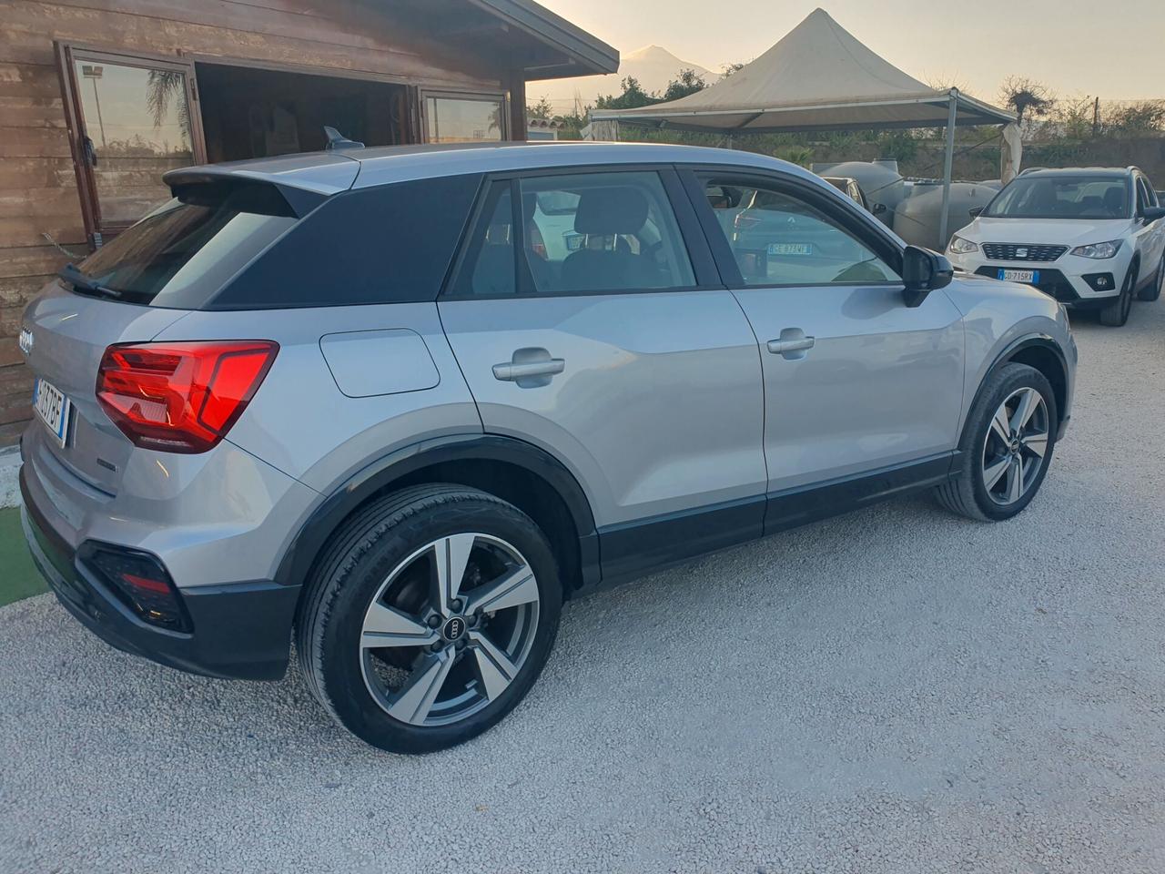 Audi Q2 35 TDI quattro S tronic Identity Black