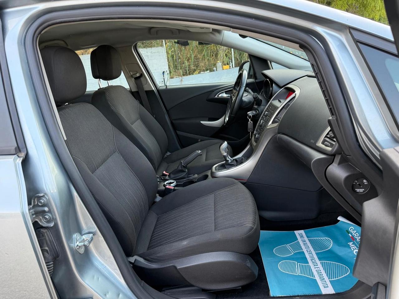 Opel Astra 1.4 100CV Sports Tourer Cosmo