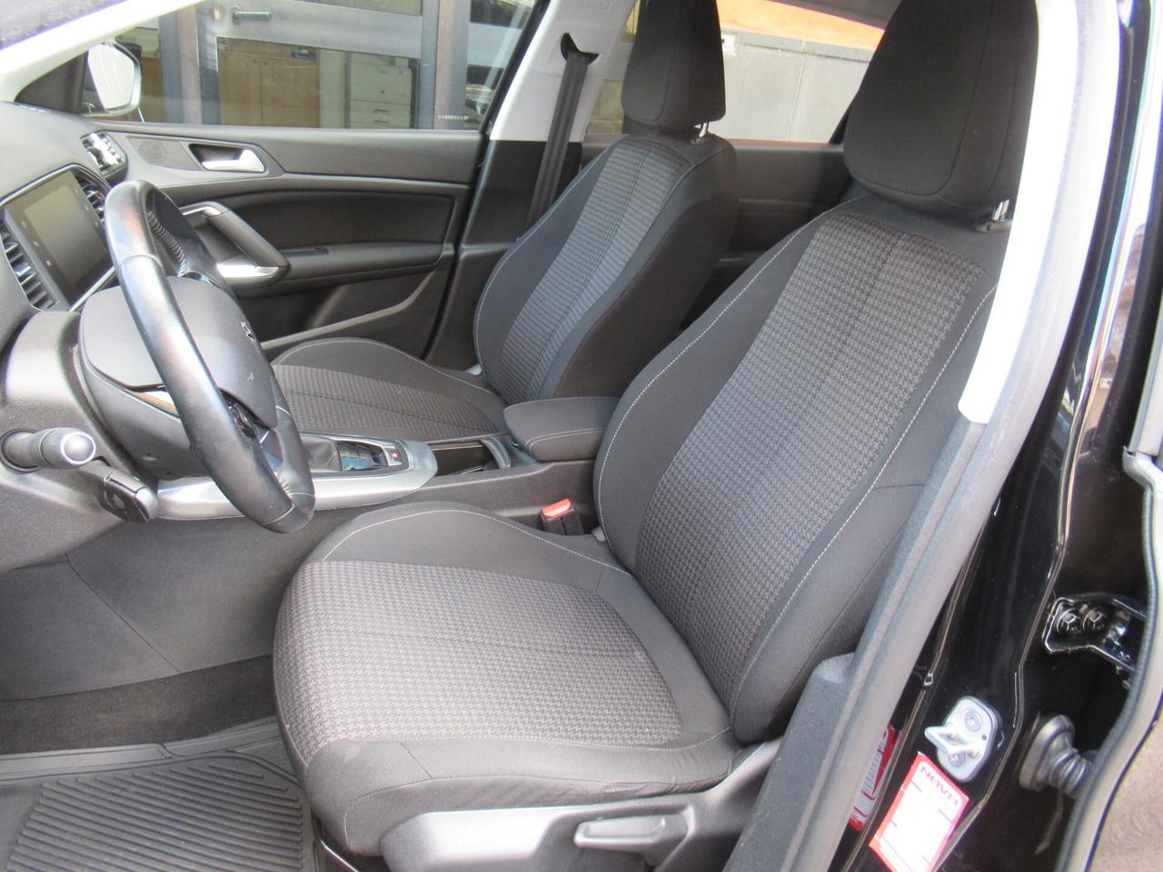 Peugeot 308 BlueHDi 130 S&S Business