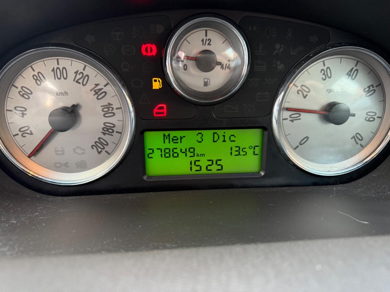 Lancia Ypsilon 1.4 16V Oro Giallo Perfetta