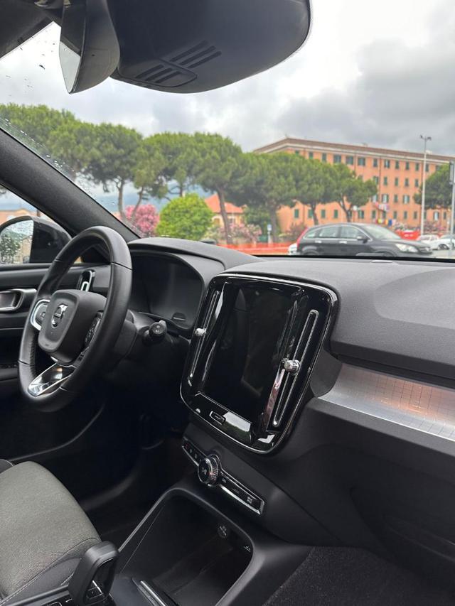 VOLVO XC40 T2 automatico Essential