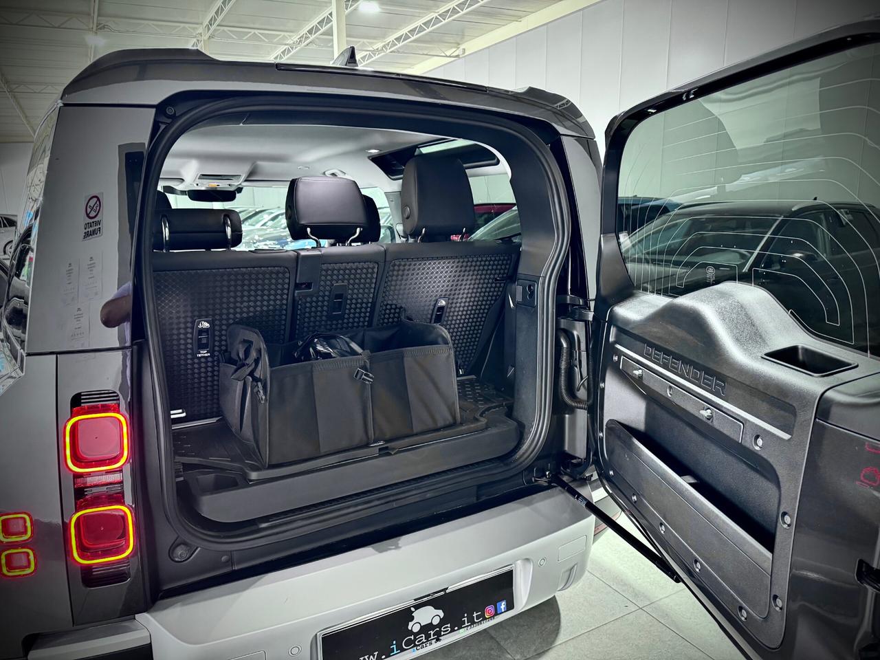 Land Rover Defender 90 3.0d i6 200CV Mhev X-Dynamic S Carpatian Grey
