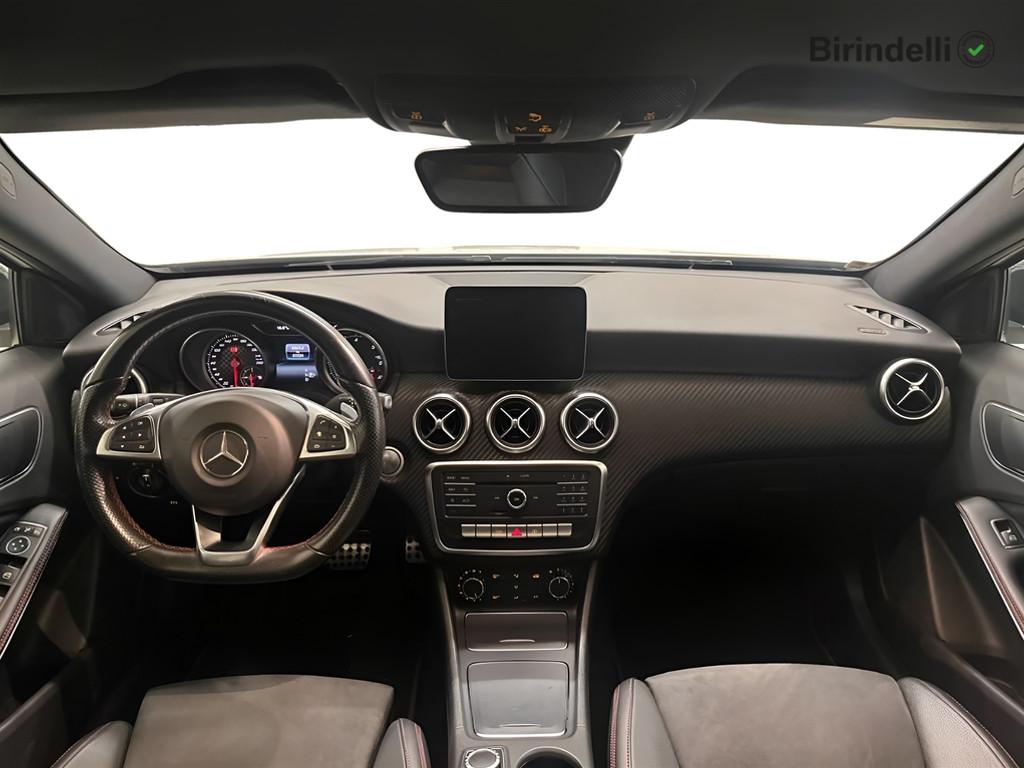 Mercedes-Benz Classe A (W176) - A 200 d Automatic 4Matic Premium