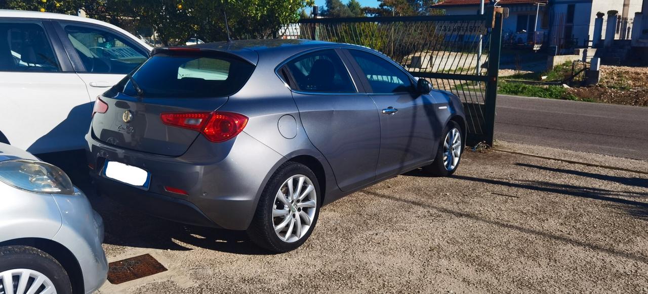 Alfa Romeo Giulietta 1.6 JTDm-2 105 CV Exclusive