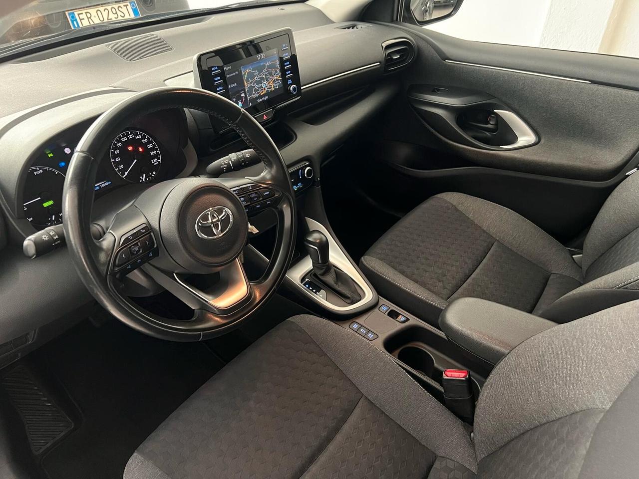 Toyota Yaris 1.5 Hybrid 5 porte Business