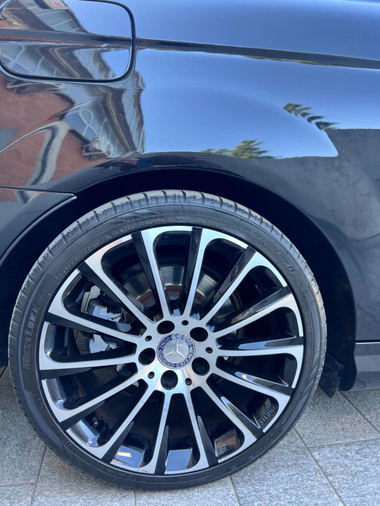 Mercedes-benz C 220 CDI BlueEFFICIENCY Coupé Avantgarde ( 125 KW)