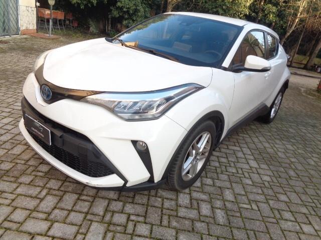 Toyota C-HR 1.8 Hybrid E-CVT Active NESSUN VINCOLO DI FINANZIAMENTO