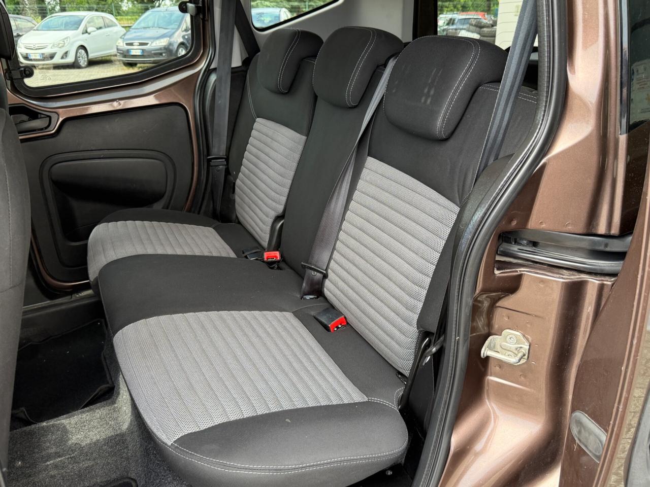 Fiat Qubo 1.3 MJT 80 CV Trekking