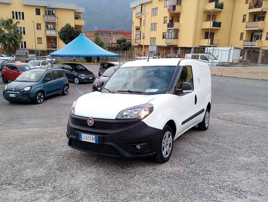 Fiat Doblo Cargo 1.6 M-Jet S&S "Lounge"