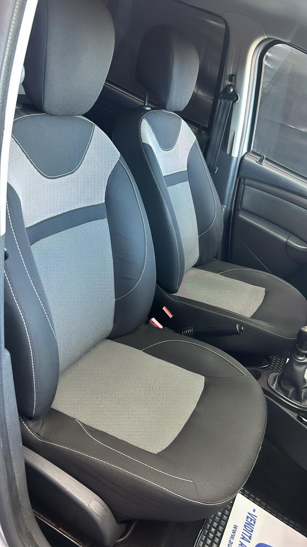 Dacia Duster 1.5 dCi 110 cv Prestige 2018 Autocarro