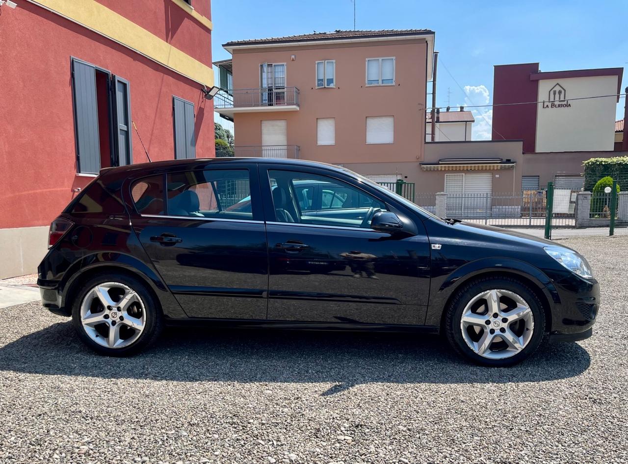 Opel Astra 1.6 benzina e gpl con 143.000km!