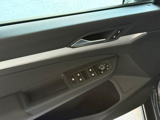 VOLKSWAGEN Golf 1.0 TSI Life