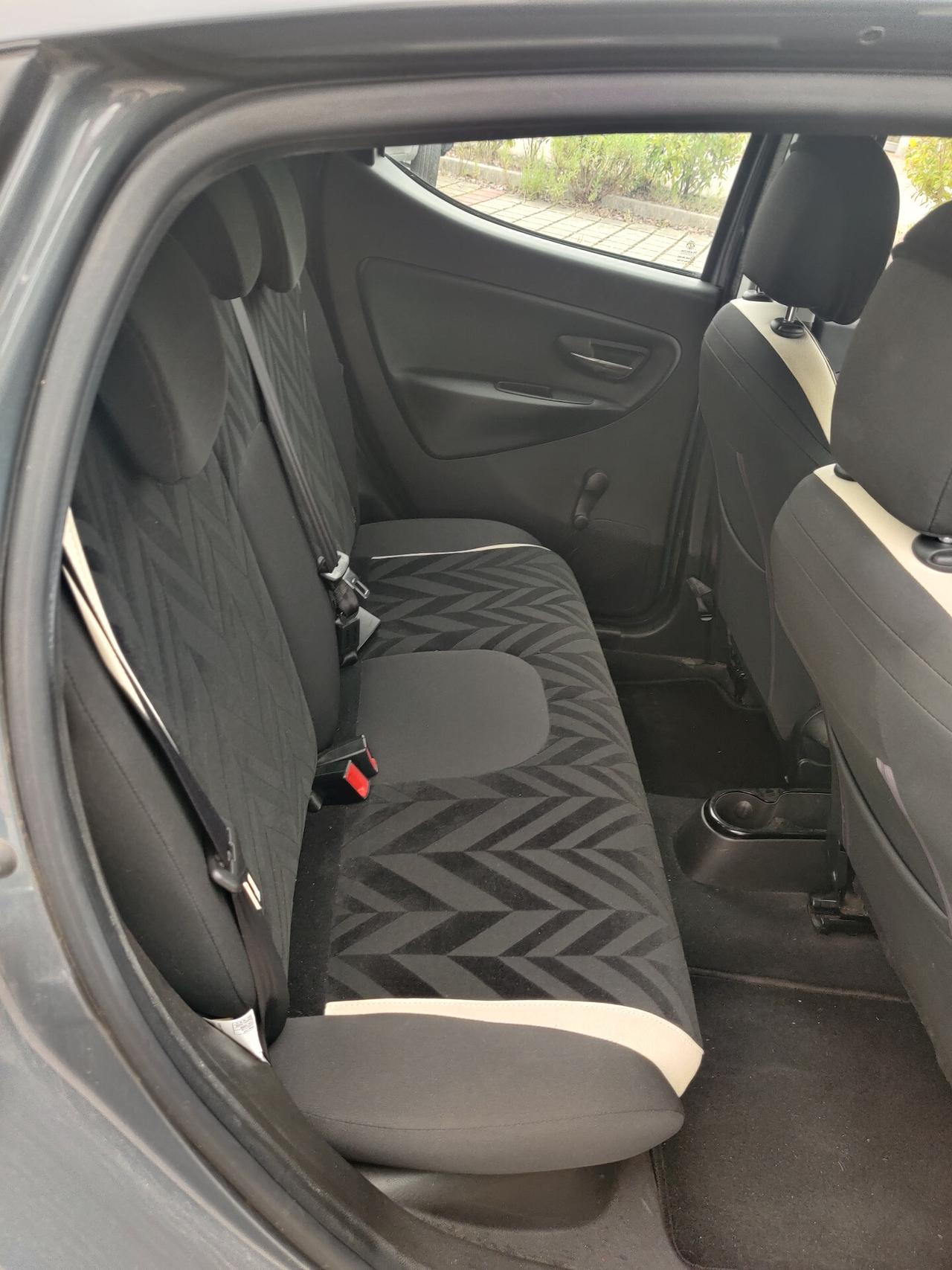 Lancia Ypsilon 1.3 MJT 16V 95 CV 5 porte S&S Gold