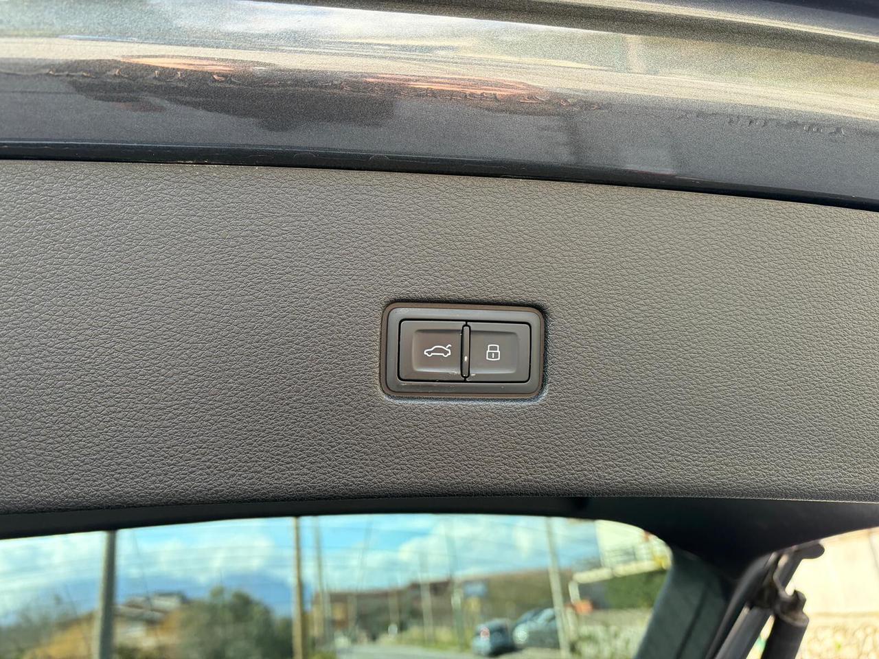 Audi Q8 50 TDI 286CV quattro tiptronic sline