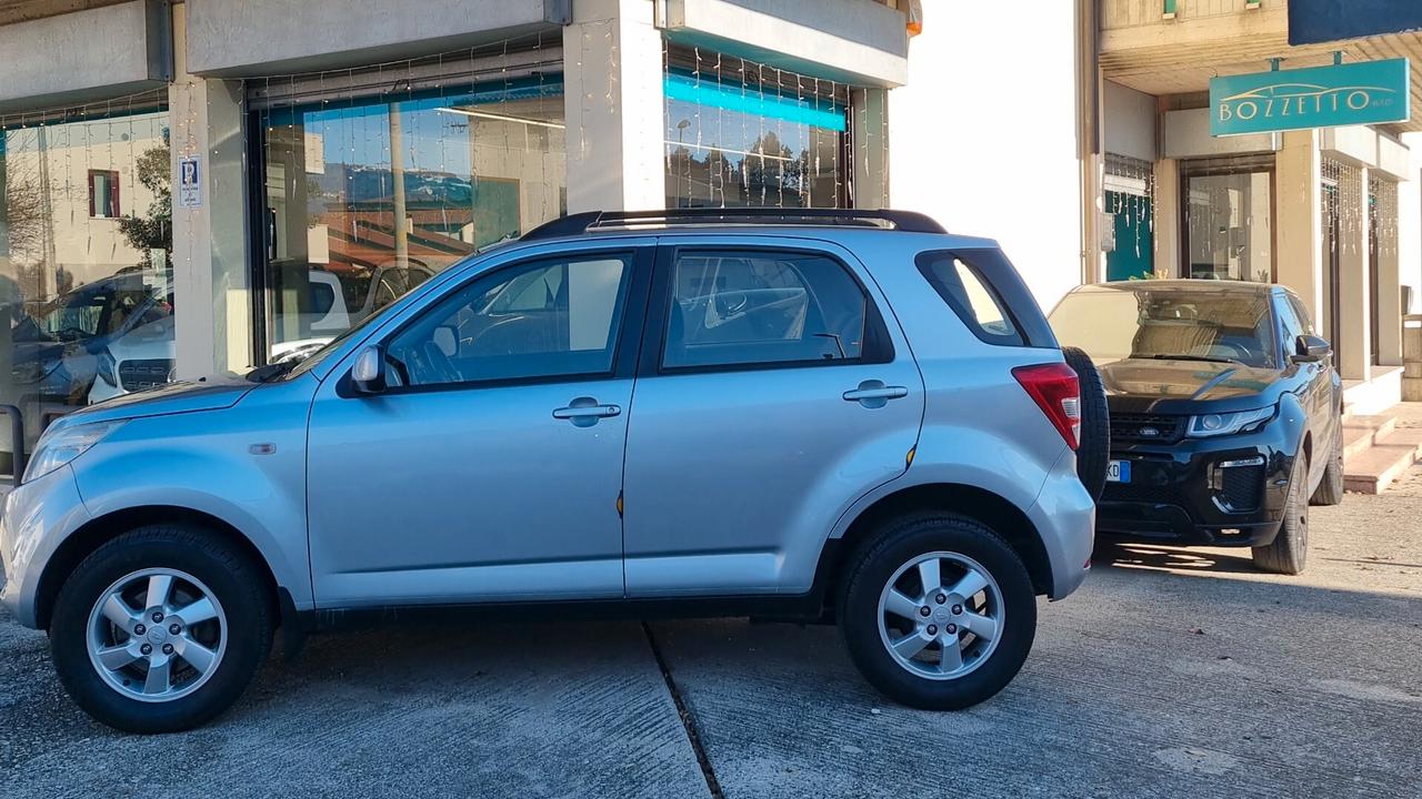 Daihatsu Terios 1.5 4X4 con GANCIO TRAINO