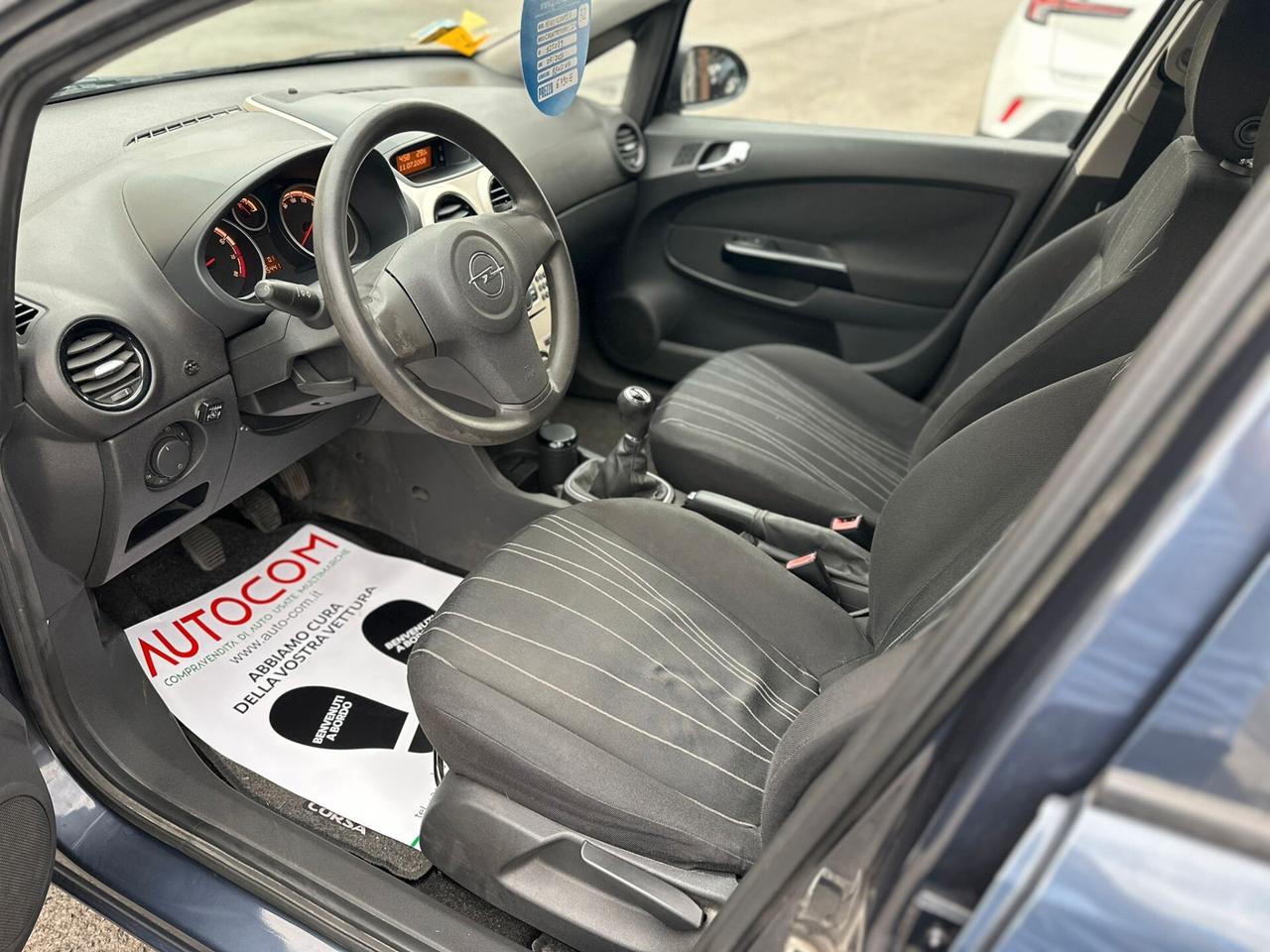 Opel Corsa 1.2 5 porte Cosmo