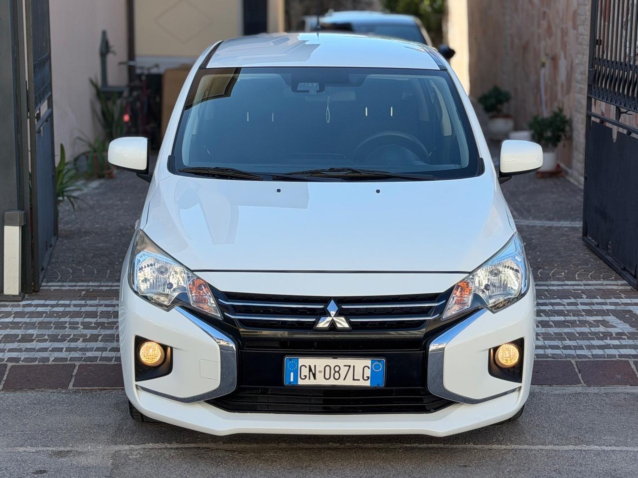 Mitsubishi Space Star 1.2 Intense SDA